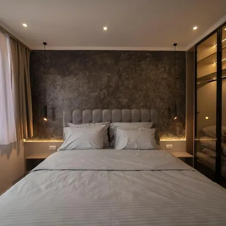 Apartment Royal Everything